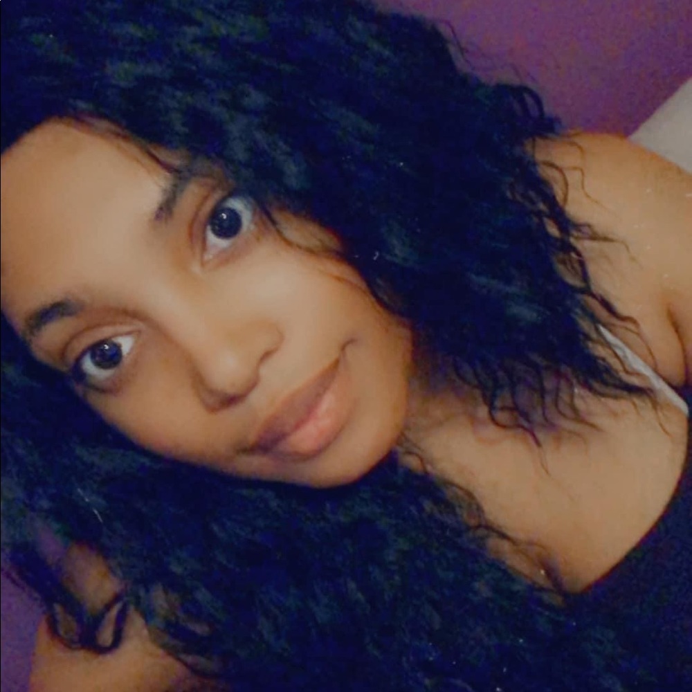 Meet your Posher, Kyla